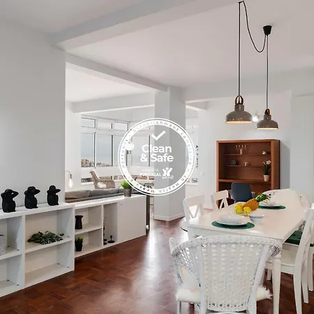 Quinta Deao I By An Island דירה